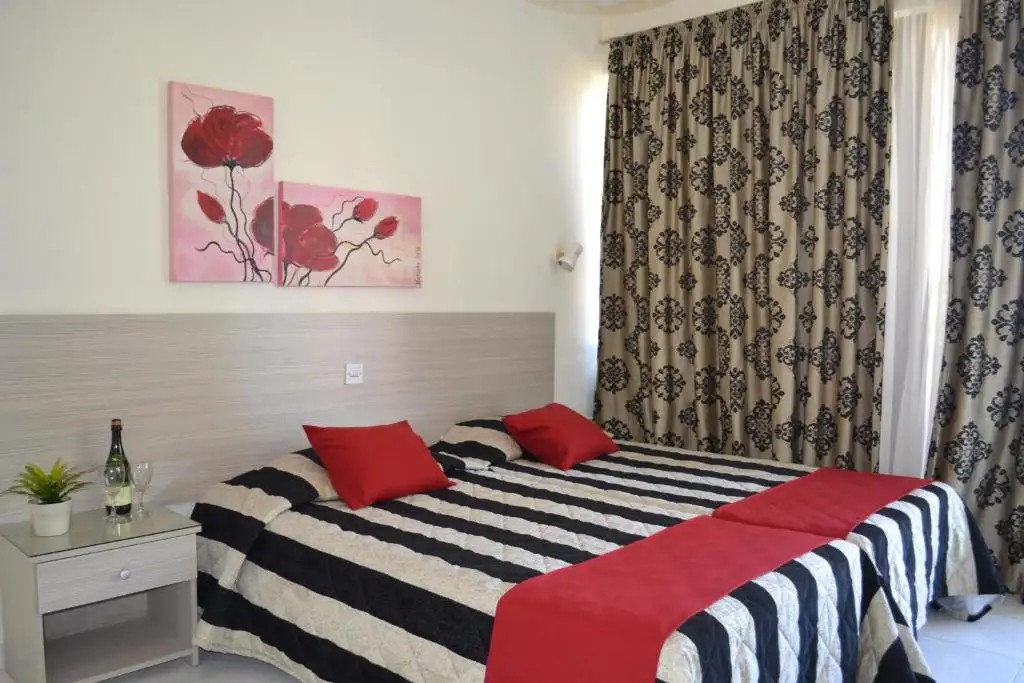 TASIANA STAR HOTEL & APARTMENTS