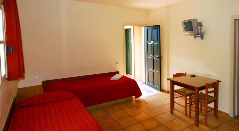 DIA APARTMENTS