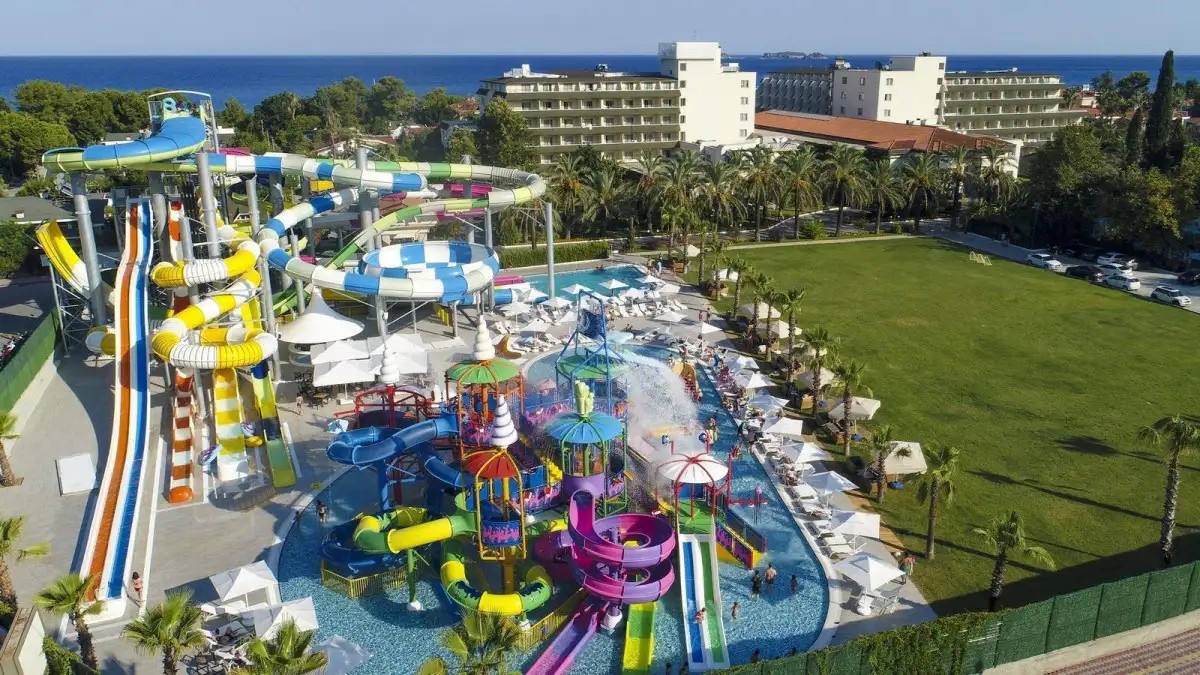 RAI PREMIUM TEKIROVA (EX. QUEENS PARK TEKIROVA)