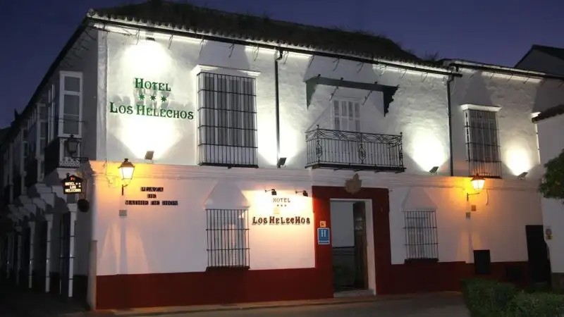 LOS HELECHOS