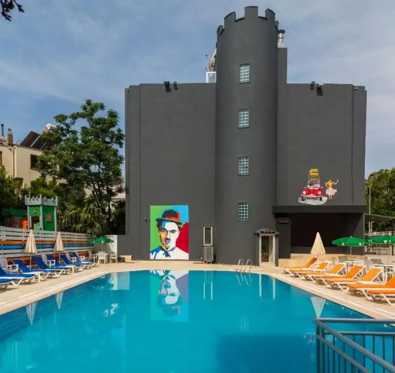 NISS LARA HOTEL