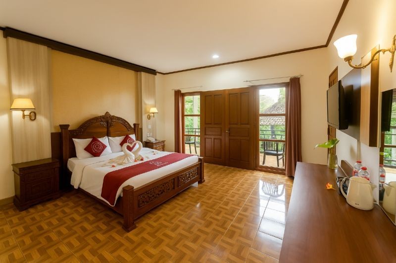 PURI SARON HOTEL MADANGAN