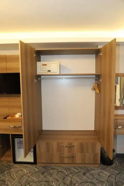 GRAND KAVI HOTEL