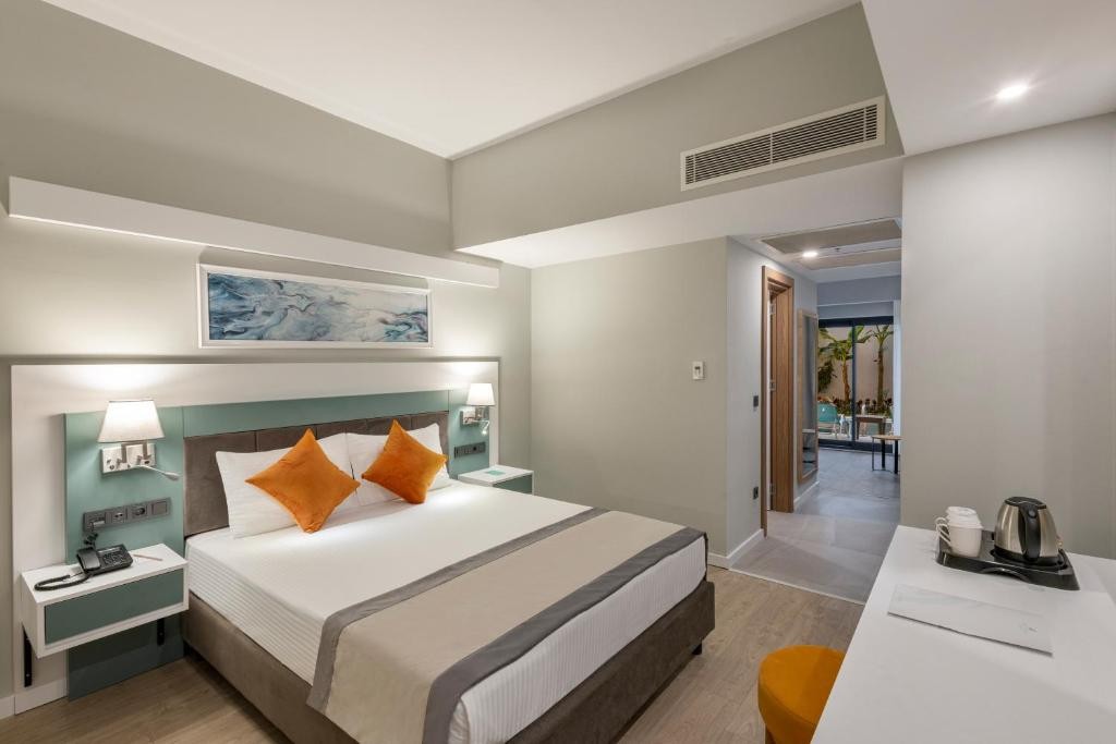 ARCANUS HOTELS TRENDLINE SIDE (EX. ARCANUS TRENDLINE RESORT)