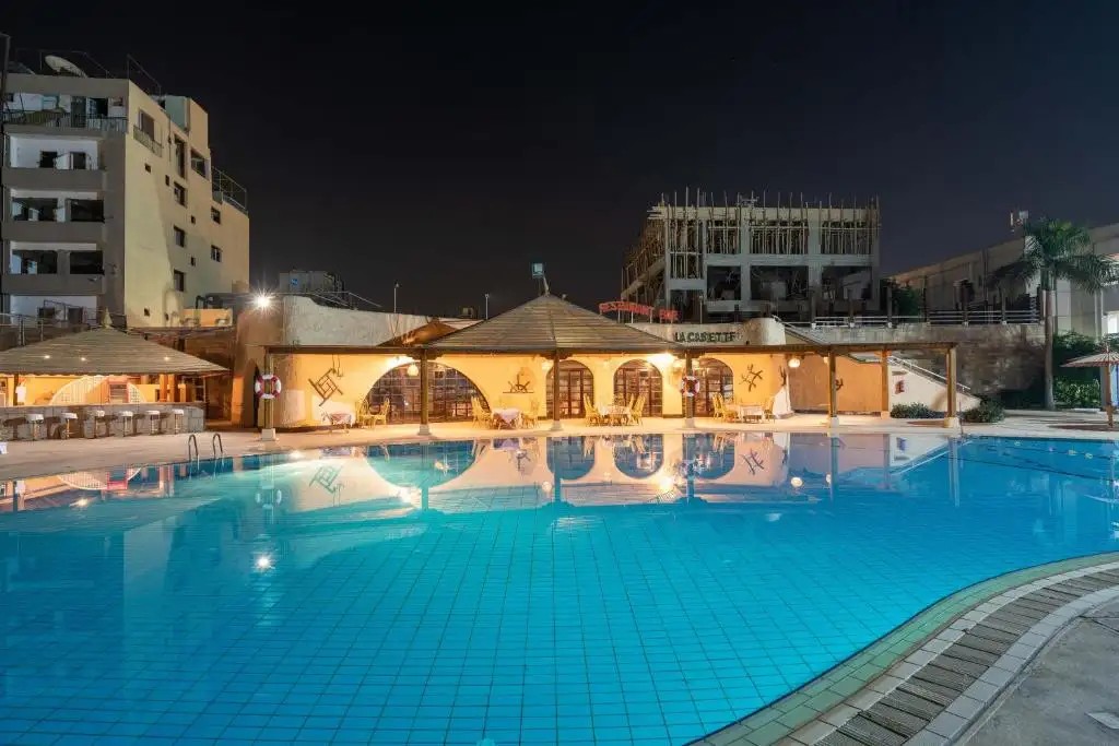 ARACAN EATABE LUXOR HOTEL