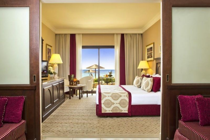deluxe room pool view
