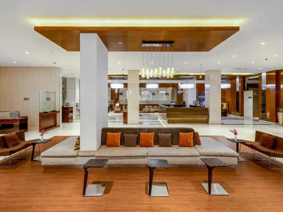 FLORA AL BARSHA HOTEL