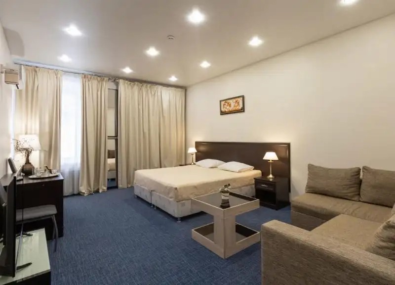 ARTHOFF HOTEL