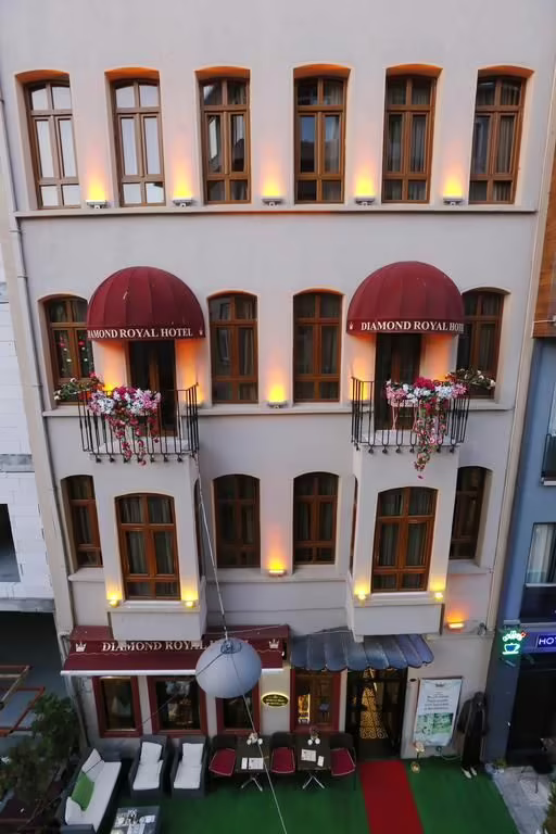 DIAMOND ROYAL HOTEL