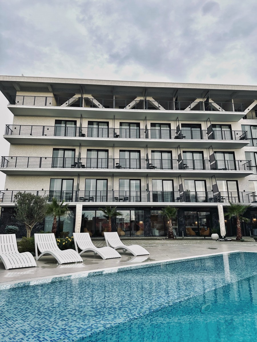 RIVIERA HOTEL