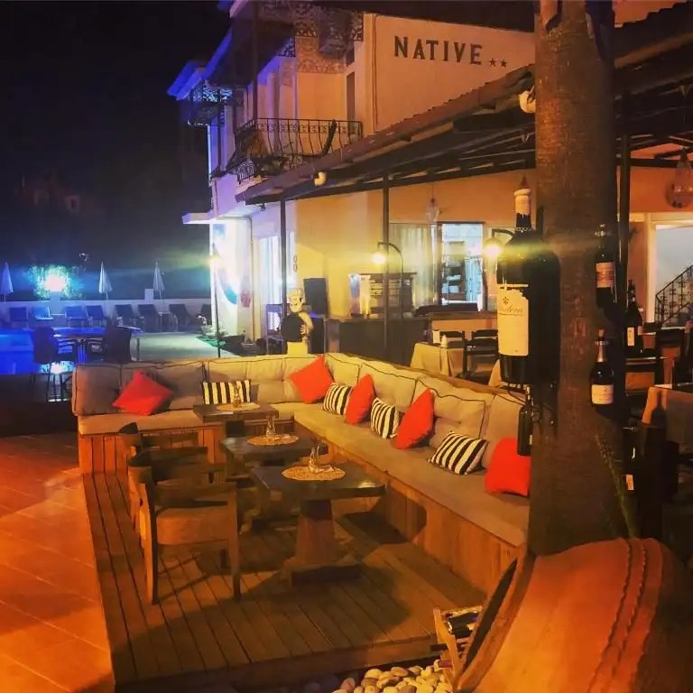 UNLU HOTEL