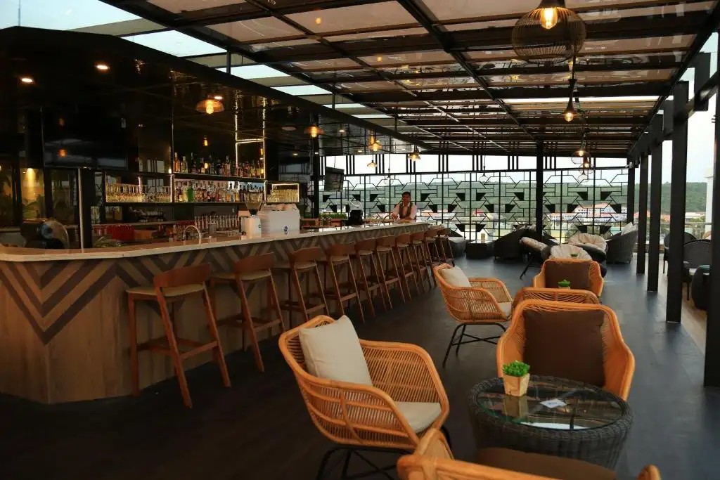 PHUNG HUNG BOUTIQUE