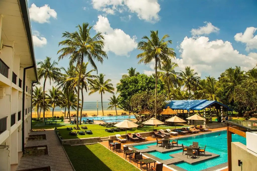 CAMELOT BEACH HOTEL