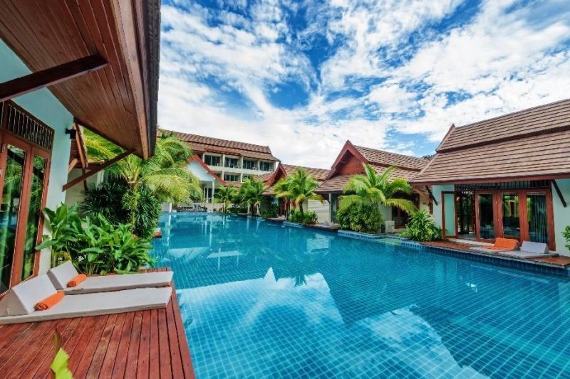 1 bedroom villa pool access