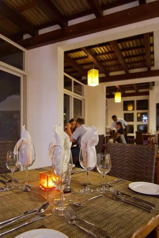 LAGUNA BEACH HOTEL & SPA