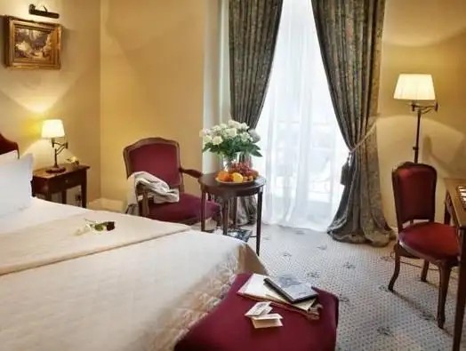 КРОНОН ПАРК ОТЕЛЬ