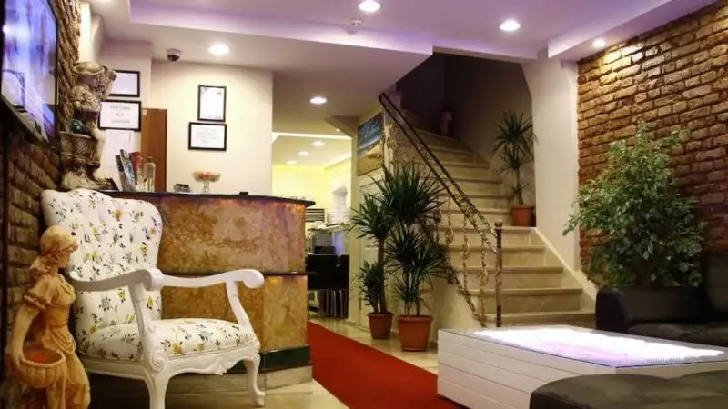 LIFE ROOM HOTEL
