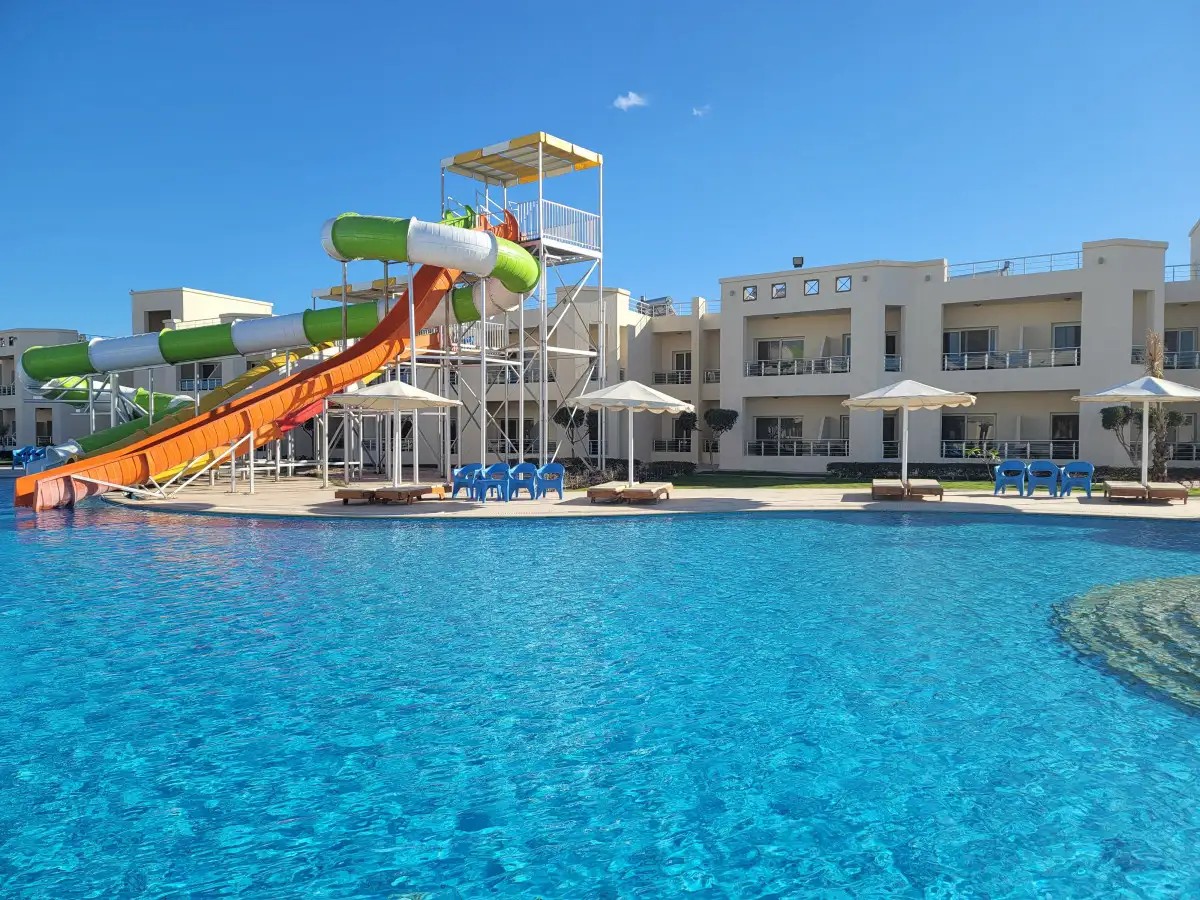 NEW EAGLES AQUA PARK RESORT