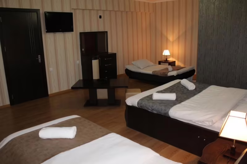 ELEGANCE HOTEL