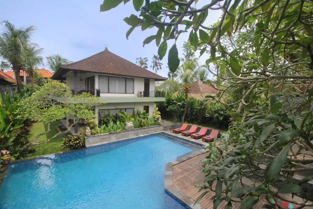 PUTRI AYU COTTAGES