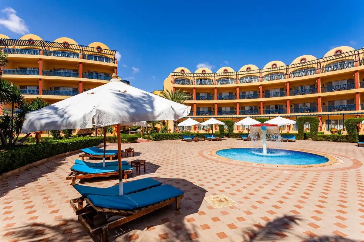 CAROLS BEAU RIVAGE MATROUH