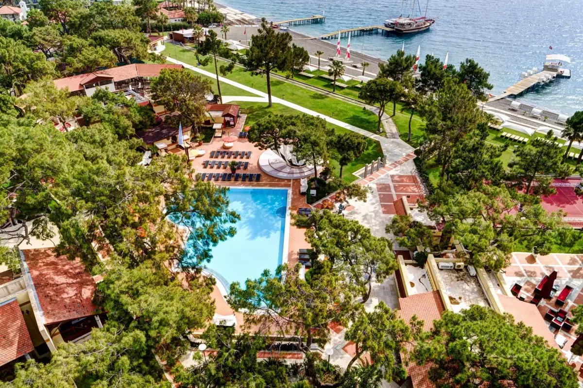 ROBINSON CAMYUVA ADULTS ONLY