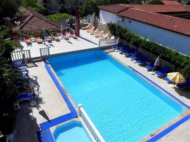 STAR HOTEL