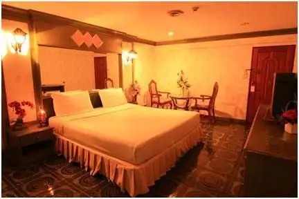 13 COINS AIRPORT GRAND RESORT