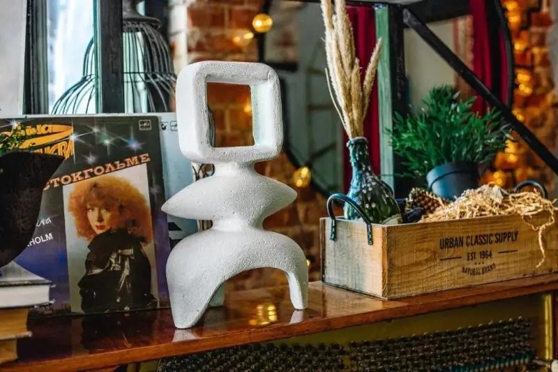 ART HOUSE TOLSTOY