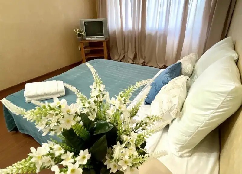 КВАРТ ОТЕЛЬ НА УЛИЦЕ ГРИБОЕДОВА