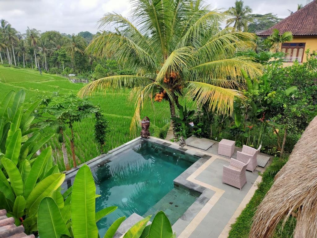 DUKUH VILLAGE HOMESTAY & VILLAS
