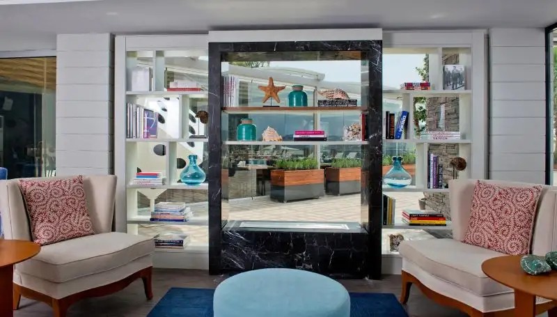 AVANTGARDE YALIKAVAK