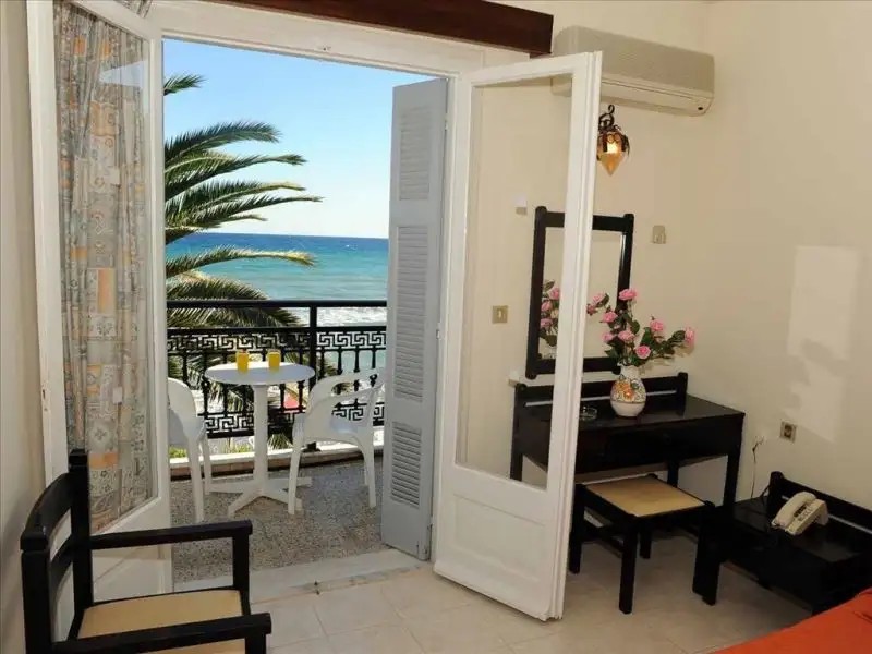 ARGASSI BEACH HOTEL