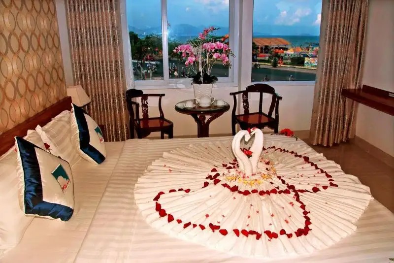PEARL CITY HOTEL