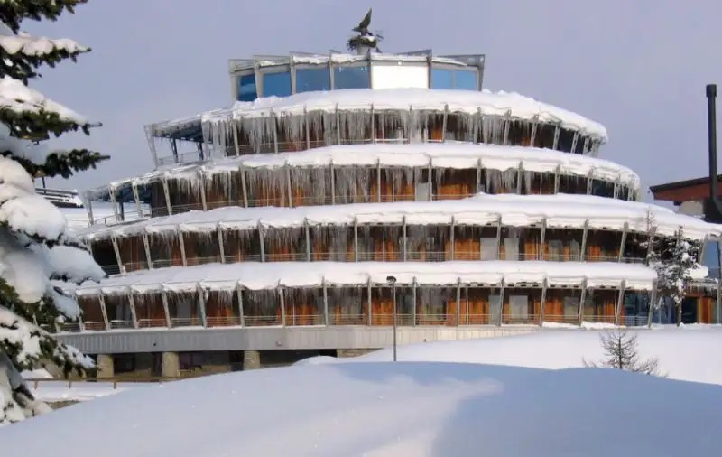 SHACKLETON