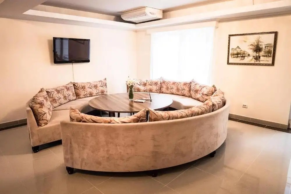 ЦАРСКАЯ АЛЛЕЯ