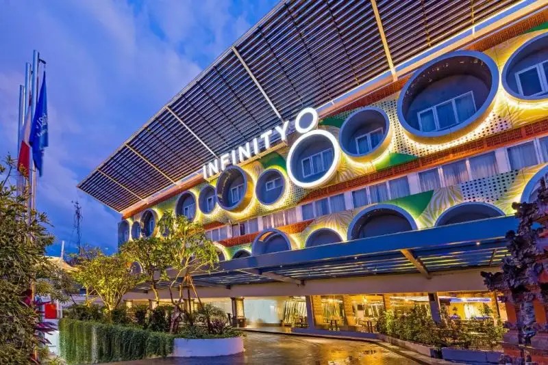 INFINITY 8 BALI