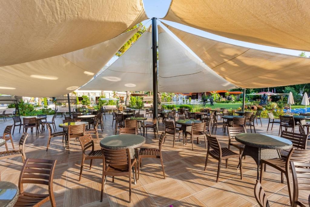 CLUB HOTEL BELPINAR