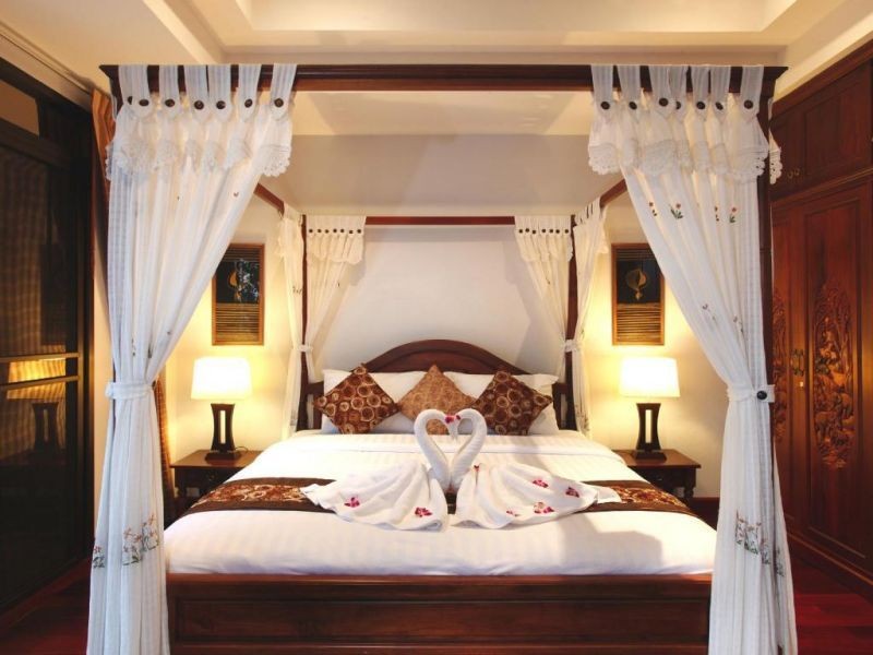 3 bedroom thai style luxury private pool villa
