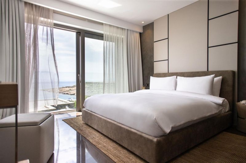 3 bedroom suite sea view