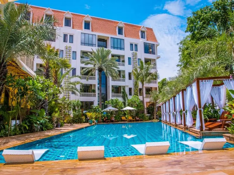PALACE GATE HOTEL