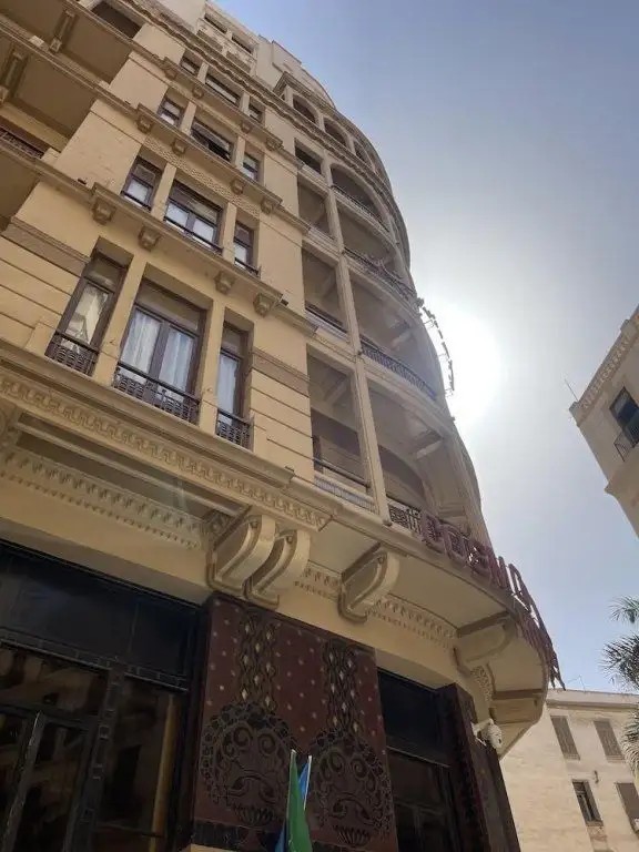 COSMOPOLITAN PLAZA INN (COSMOPOLITAN)