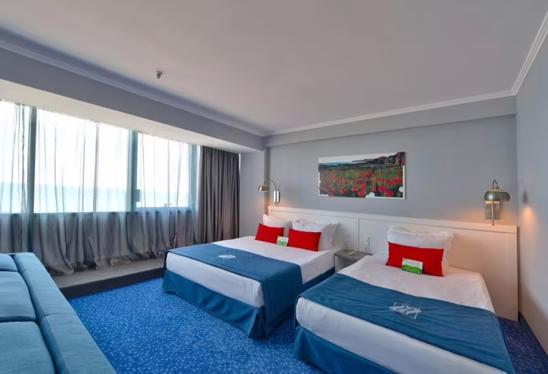 INTERNATIONAL HOTEL CASINO & TOWER SUITES