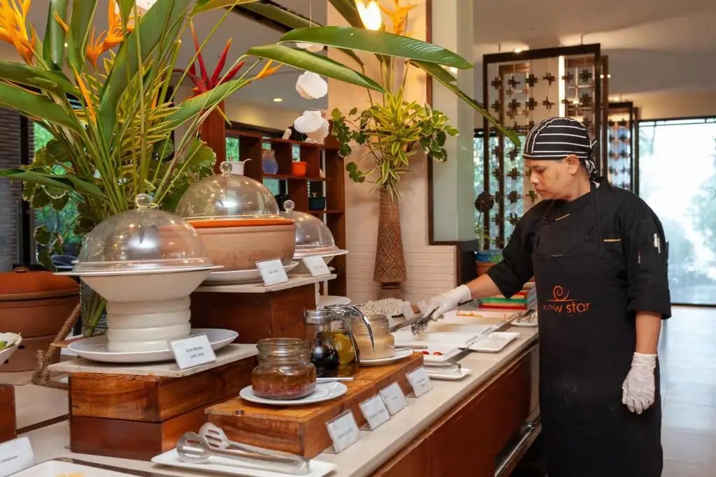 NEW STAR BEACH RESORT