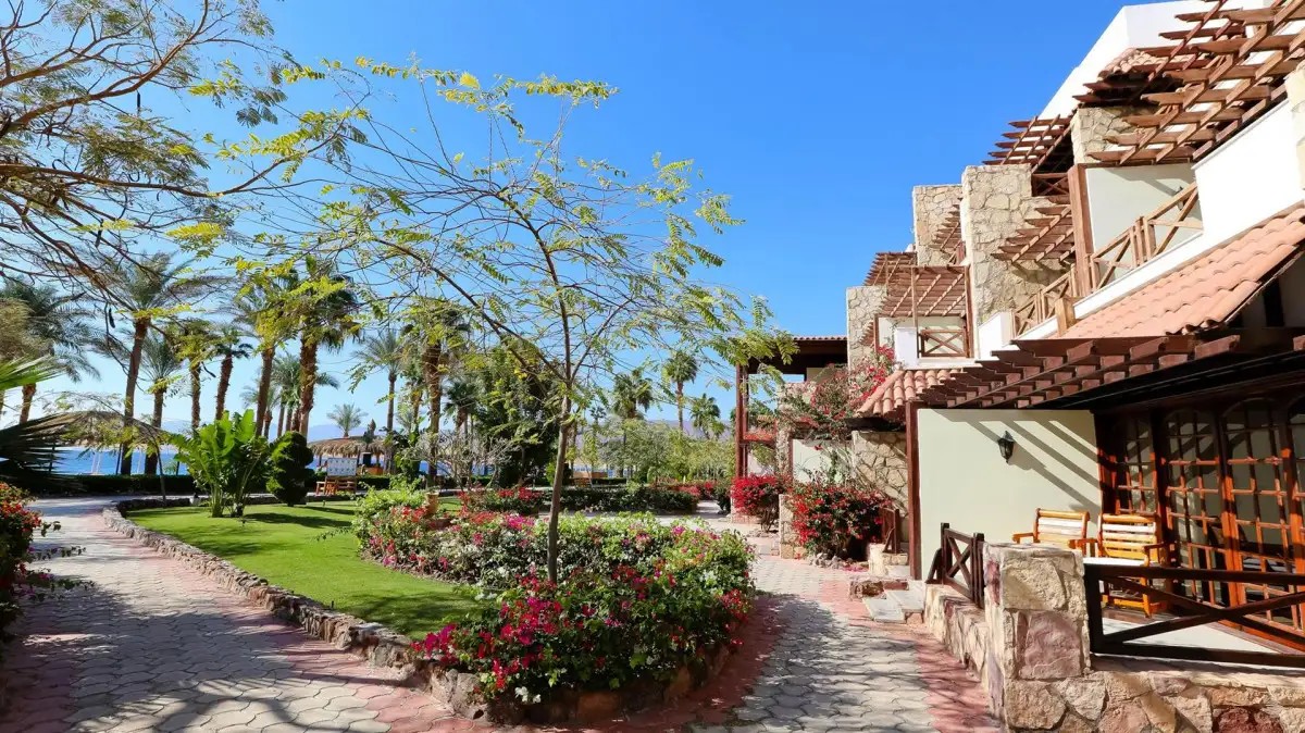 TABA HOTEL & NELSON VILLAGE (EX. HILTON)