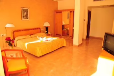 SHARM ELYSEES