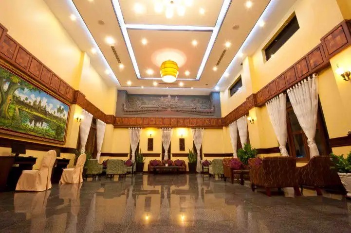 OHANA PHNOM PENH PALACE