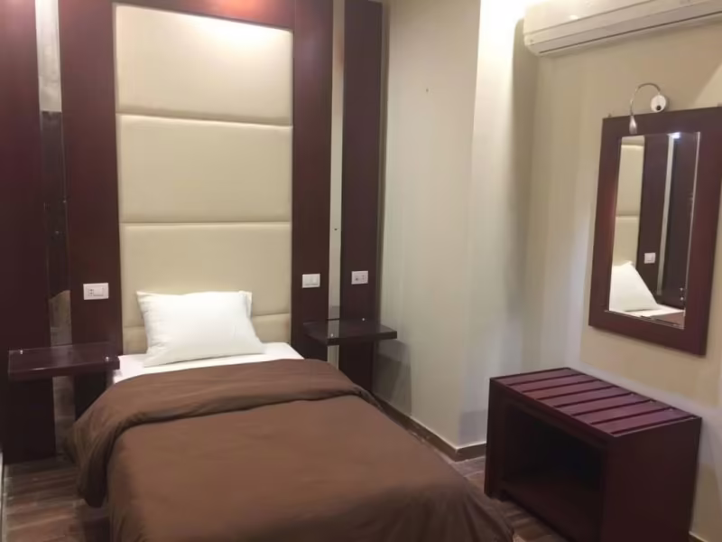GRAND PALACE HOTEL