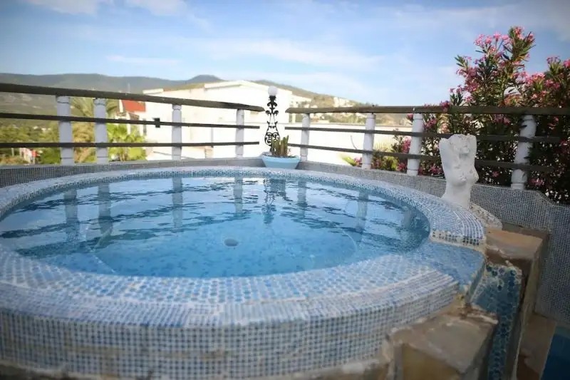 OLIVIA HOTEL
