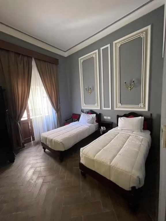 COSMOPOLITAN PLAZA INN (COSMOPOLITAN)